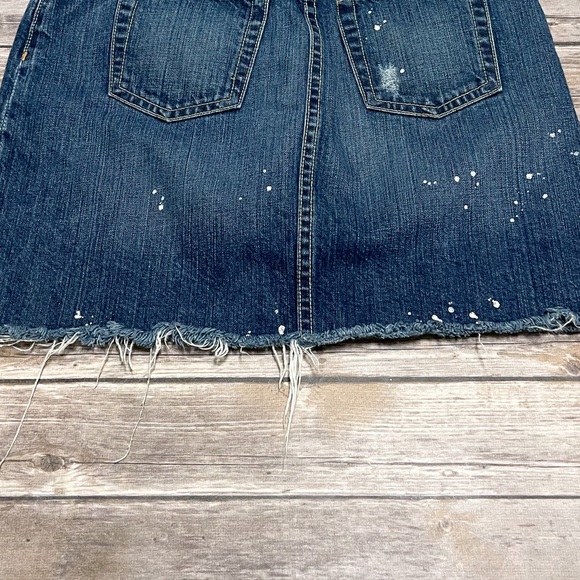 J Crew Medium Wash Distressed Cut Off Denim Jean Skirt Paint Splatter 27 Cotton - Picture 9 of 9